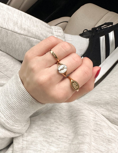 Dainty Vine Ring - A-1 Thread Vault