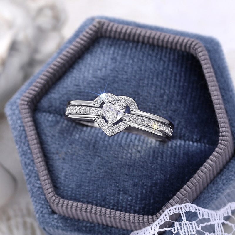Elegant 925 Sterling Silver Heart Ring with Sparkling Zirconia - A-1 Thread Vault