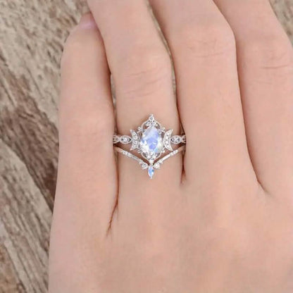 Elegant Moon Crown Ring - A-1 Thread Vault