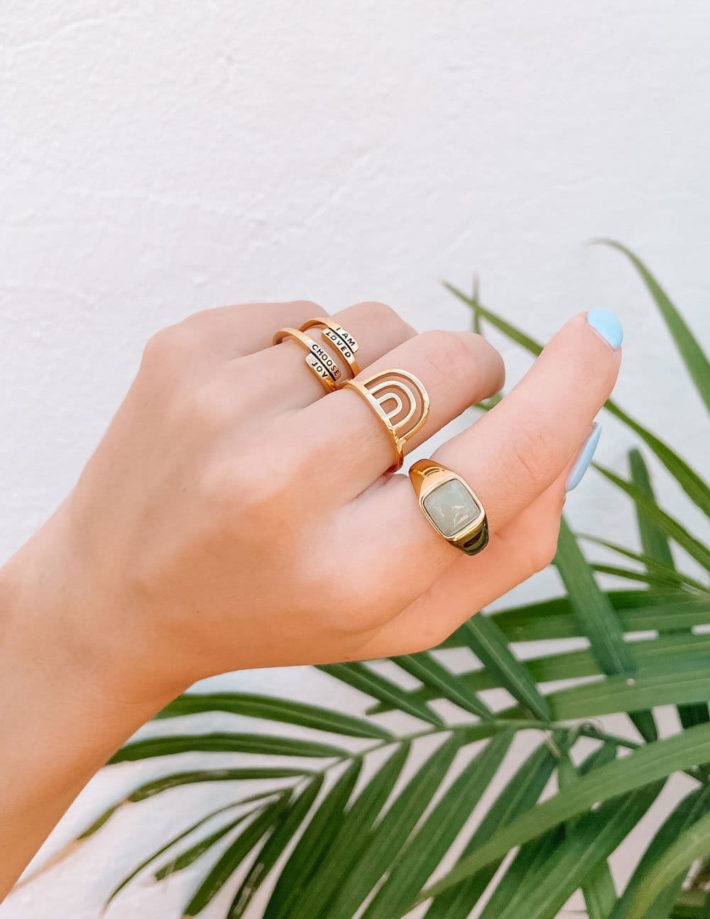 Emerald Green Signet Ring - A-1 Thread Vault