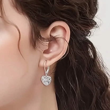Exquisite Hollow Heart-Shaped Hoop Earrings - A-1 Thread Vault