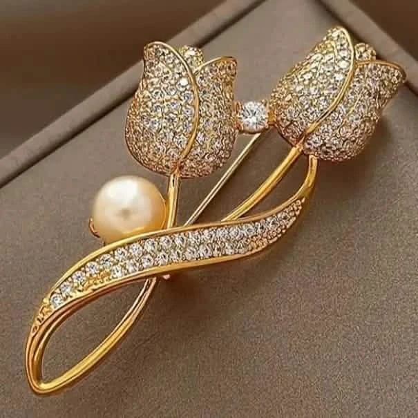Exquisite Tulip-Shaped Faux Pearl Brooch Adorned with Artificial Diamond - A-1 Thread Vault