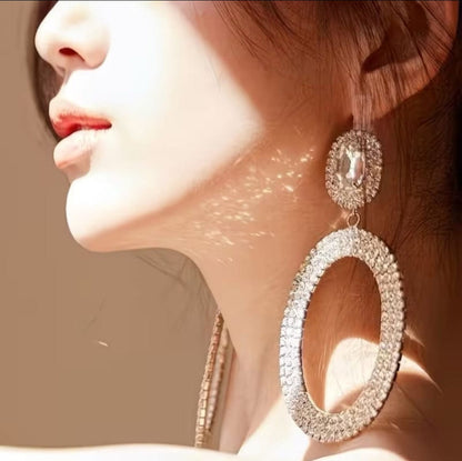 Extravagant Crystal Earrings - A-1 Thread Vault