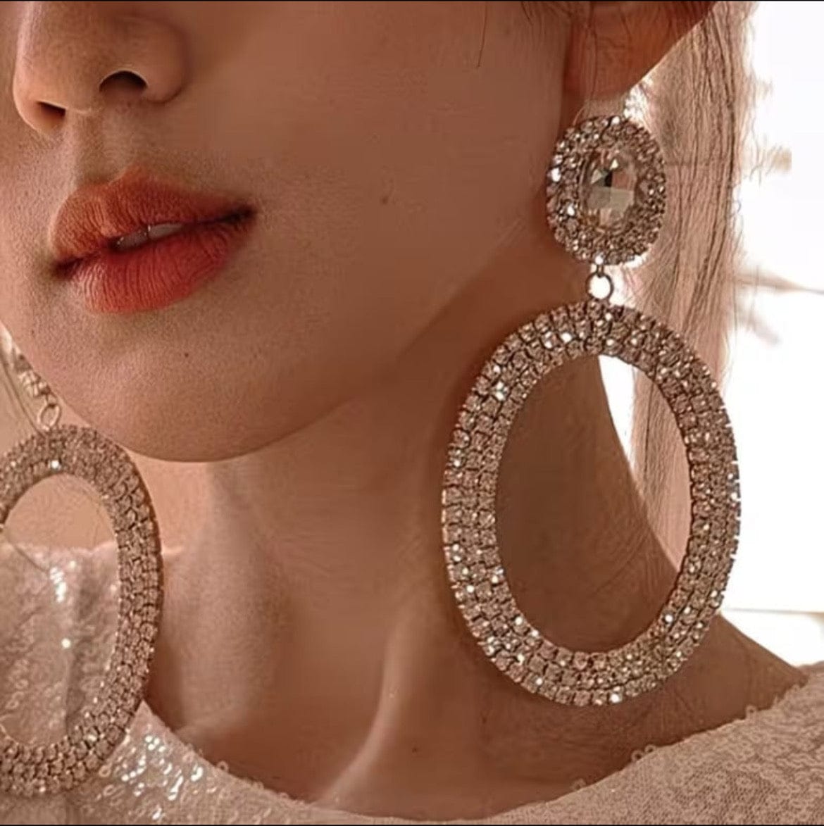 Extravagant Crystal Earrings - A-1 Thread Vault