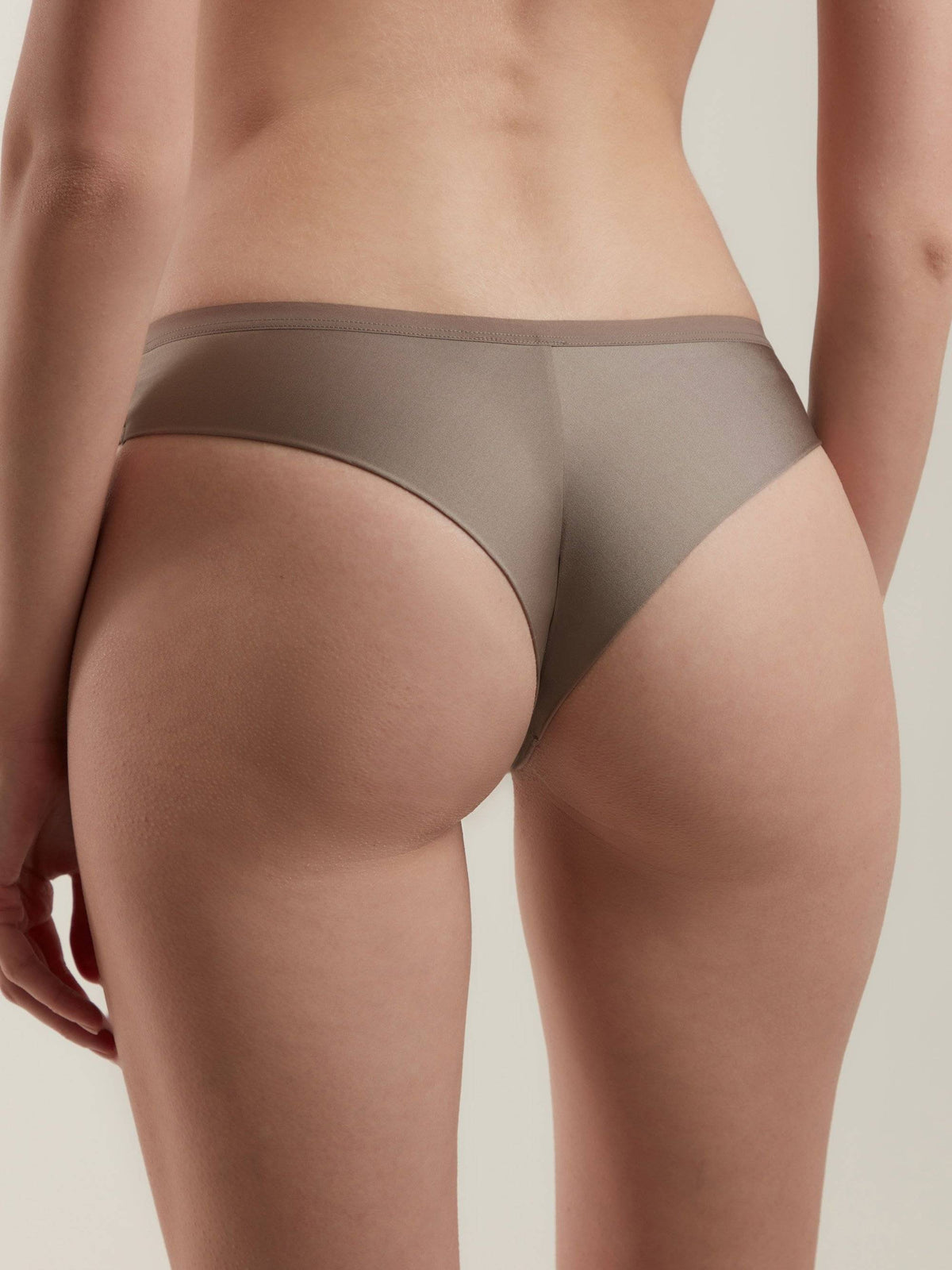 Panties Conte Day By Day RP6115 - Thong with a low waistline - A-1 Thread Vault
