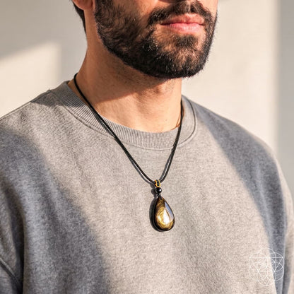 The Hypersthene Millionaire Manifestation Pendant - A-1 Thread Vault