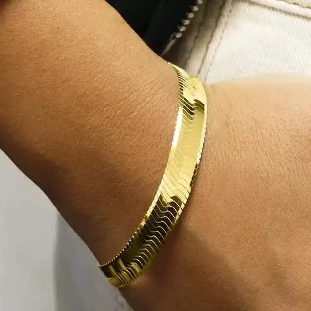 Italian Solid Sterling Silver 7MM Herringbone Bracelet - A-1 Thread Vault
