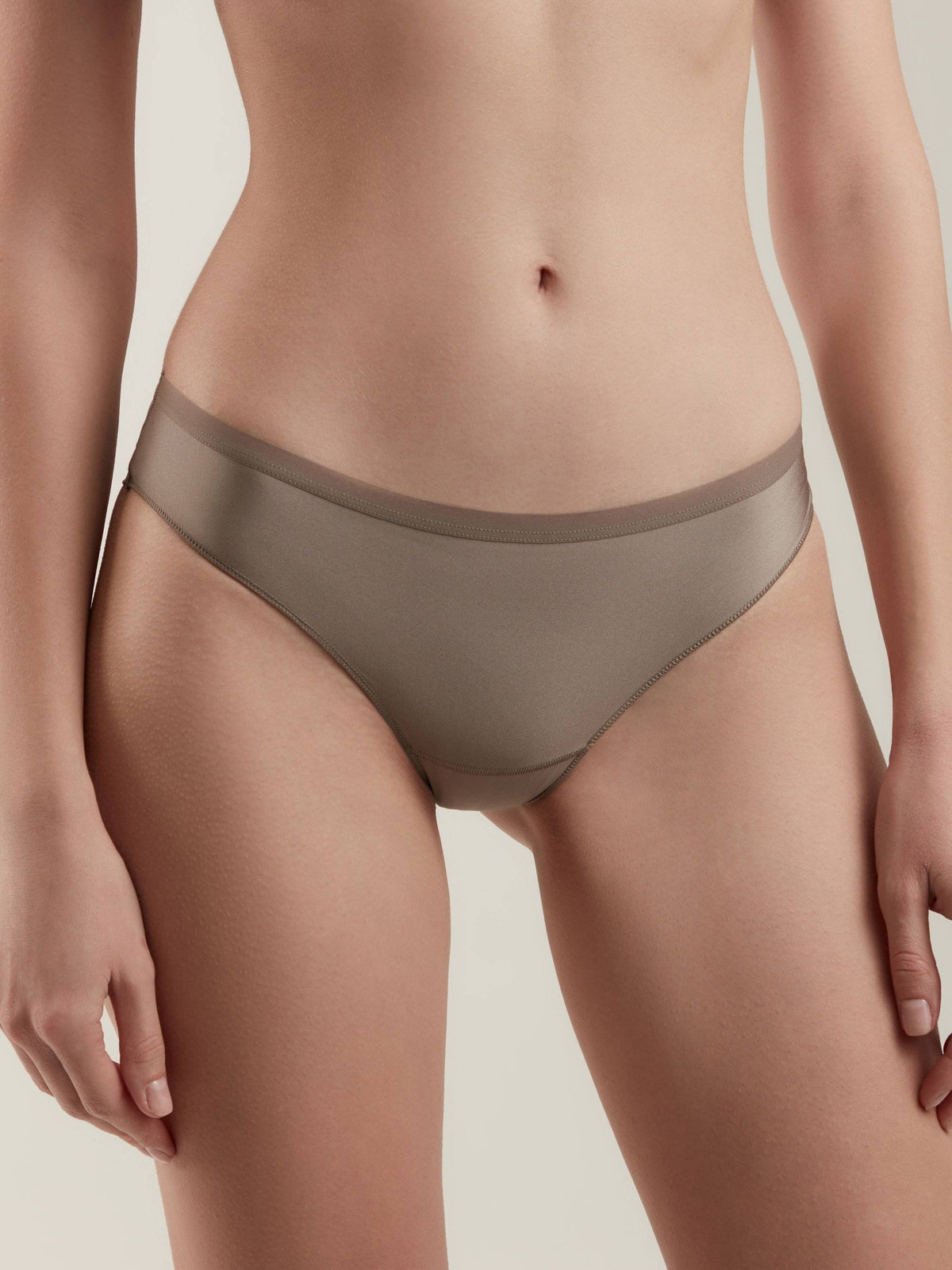 Panties Conte Day By Day RP6115 - Thong with a low waistline - A-1 Thread Vault