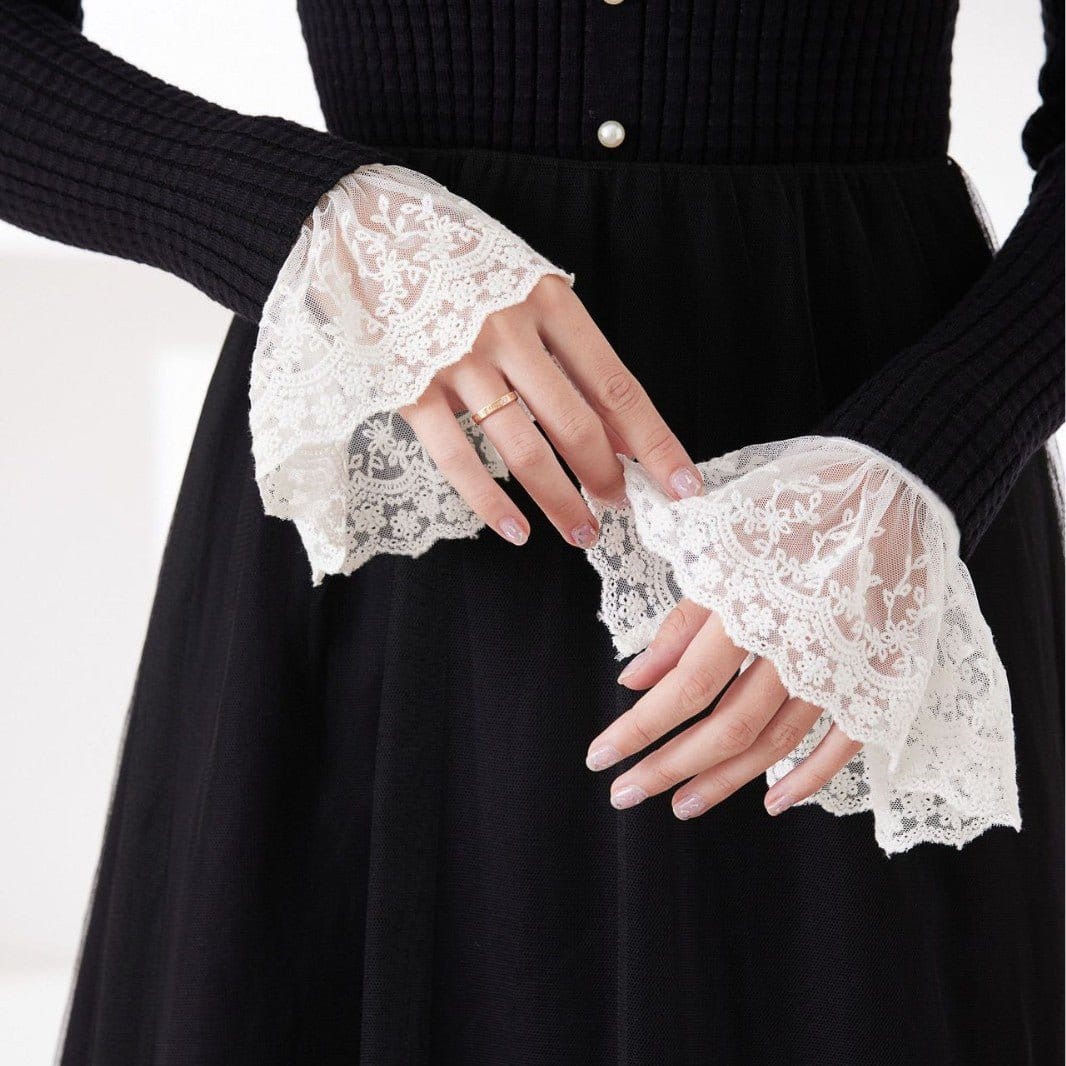 Lace Bell Cuff Sleeves (MAC419) - A-1 Thread Vault