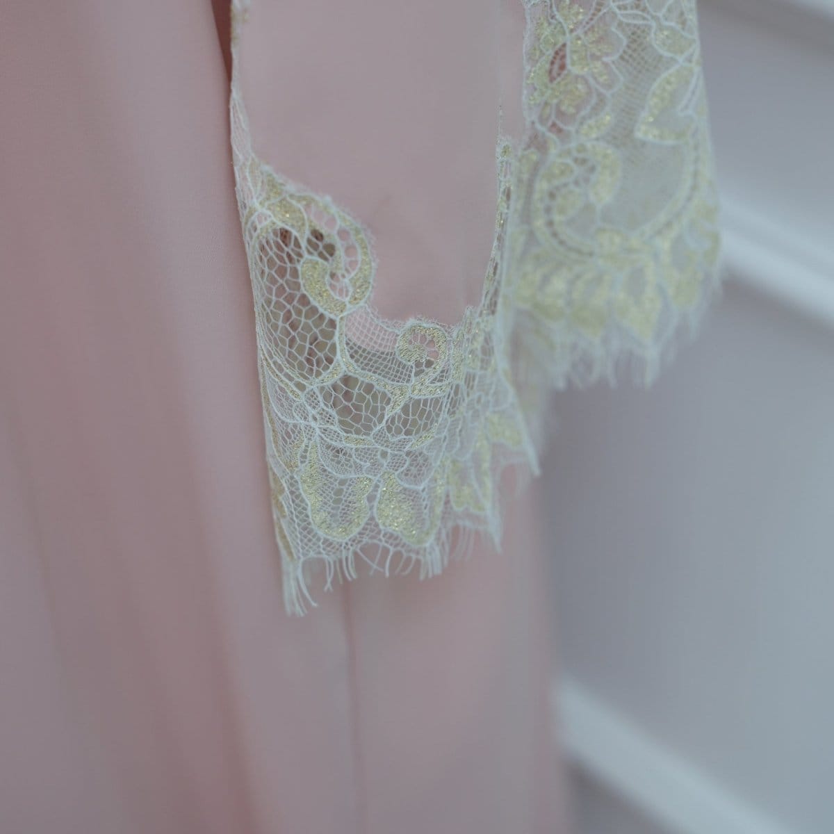 Lace-Panel Flared-Sleeve Open Abaya with Pockets(MOA332) - A-1 Thread Vault