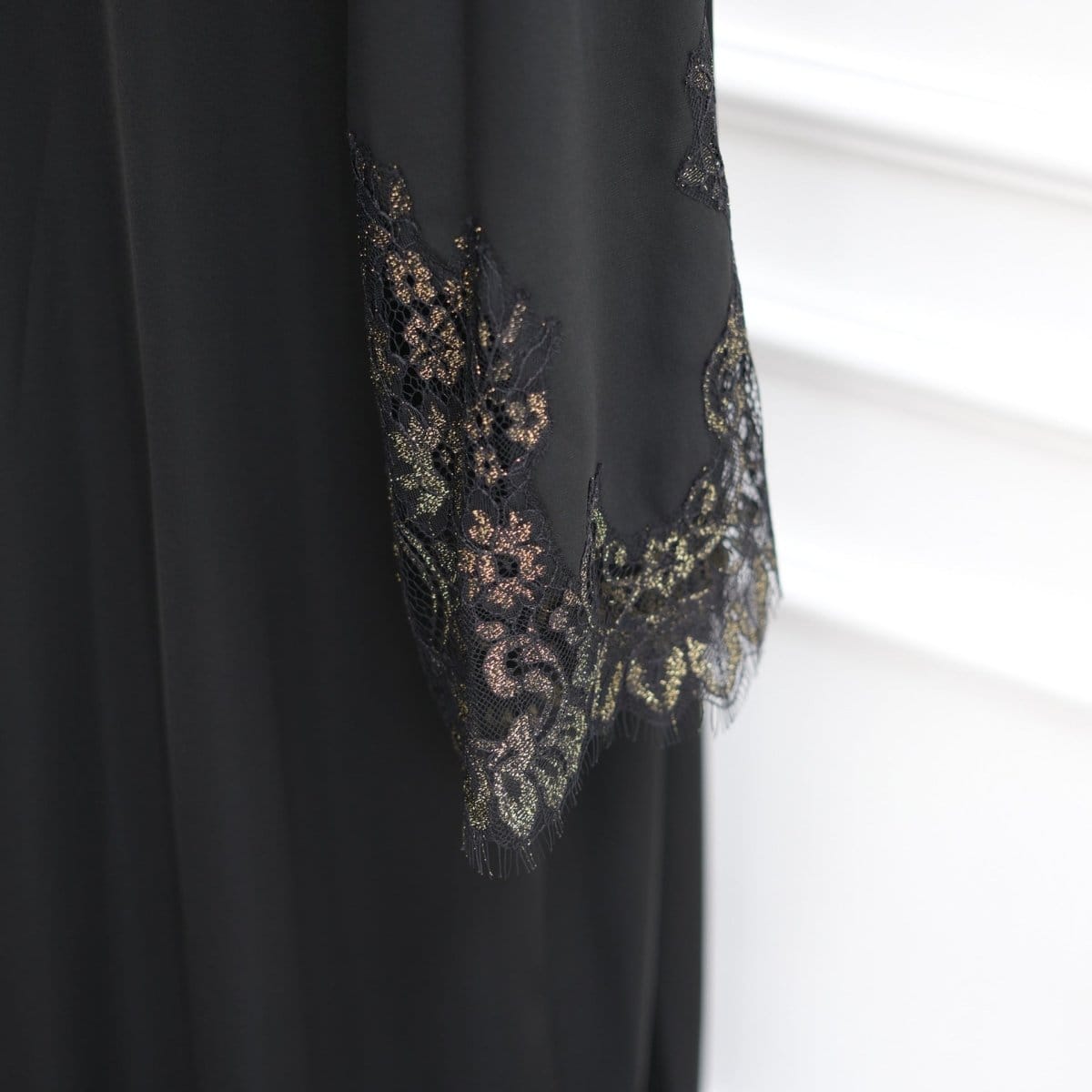 Lace-Panel Flared-Sleeve Open Abaya with Pockets(MOA332) - A-1 Thread Vault