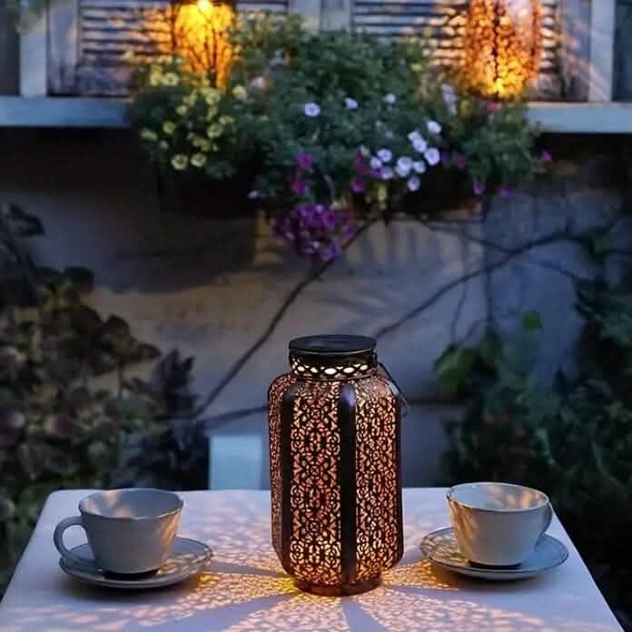 LED Metal Lantern Solar Lamp - A-1 Thread Vault