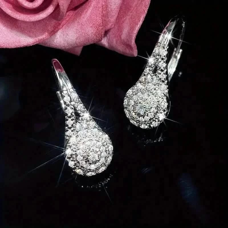 Luxury Eight Heart Earrings with Cubic Zirconia - A-1 Thread Vault