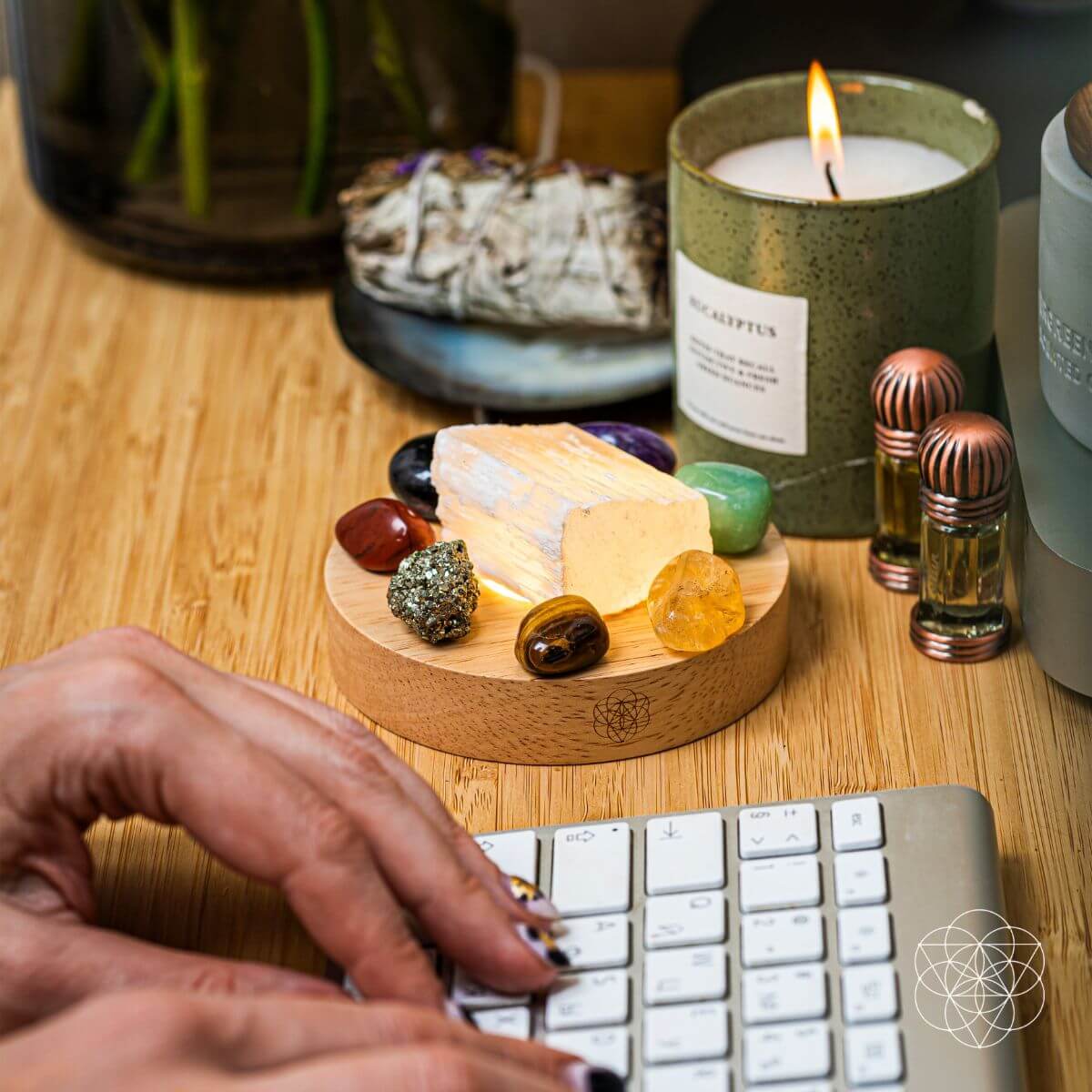 Money-Magnet Lamp - A-1 Thread Vault