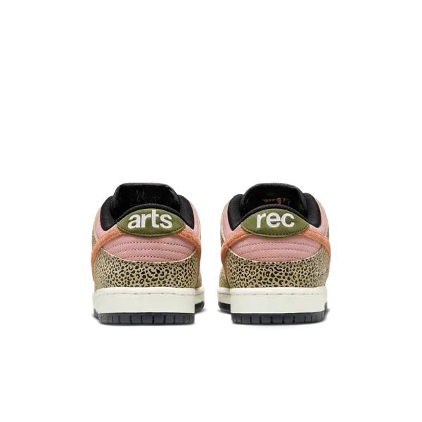 Nike SB Arts & Rec Dunk Low - A-1 Thread Vault