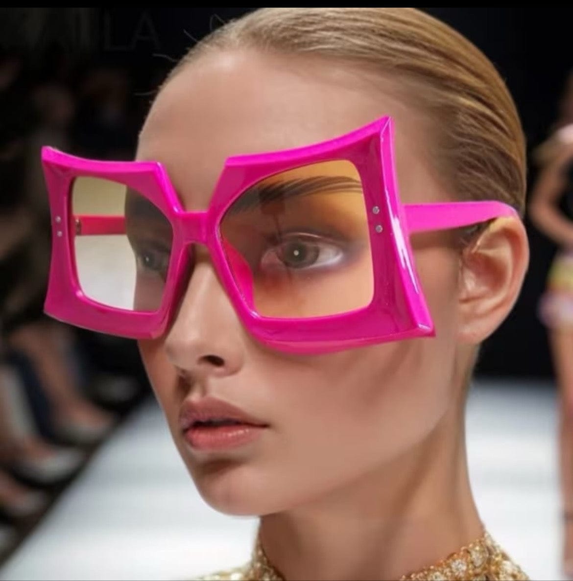 Oversized Fashionista Sunglasses - A-1 Thread Vault