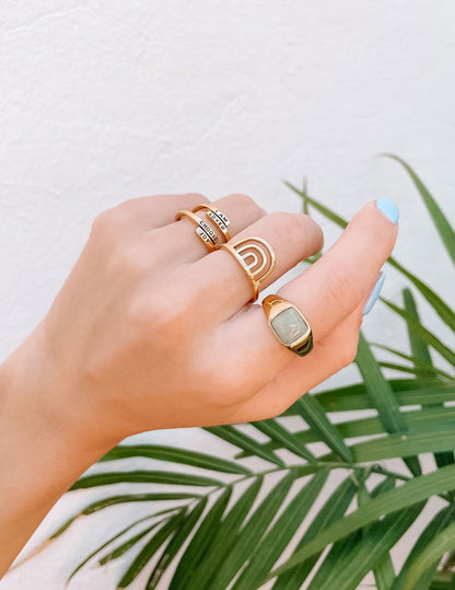 Rainbow Arch Ring - A-1 Thread Vault