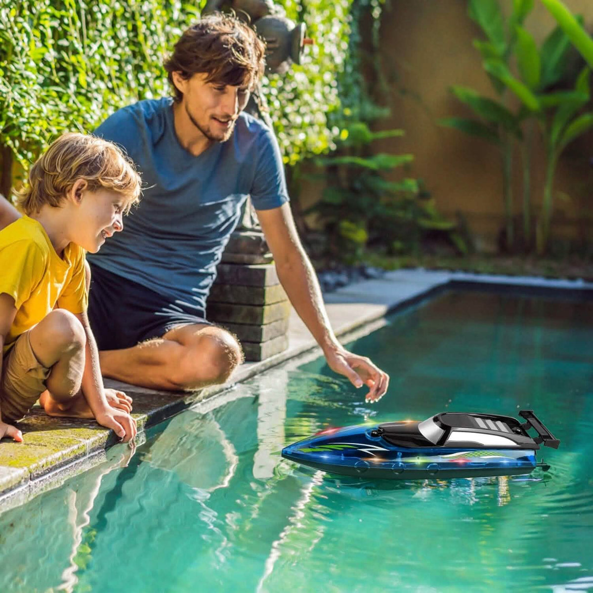 RC Boat with Colorful LED Light 10KM/H - A-1 Thread Vault