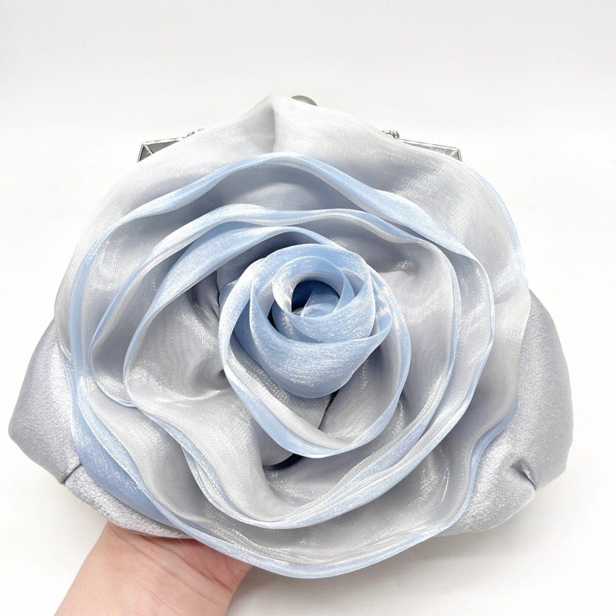 Rosette Cloud Clutch(MAC373) - A-1 Thread Vault