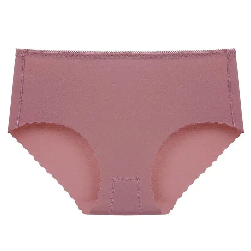 Dusty rose seamless women's underwear featuring a scalloped leg opening and a minimalist design.