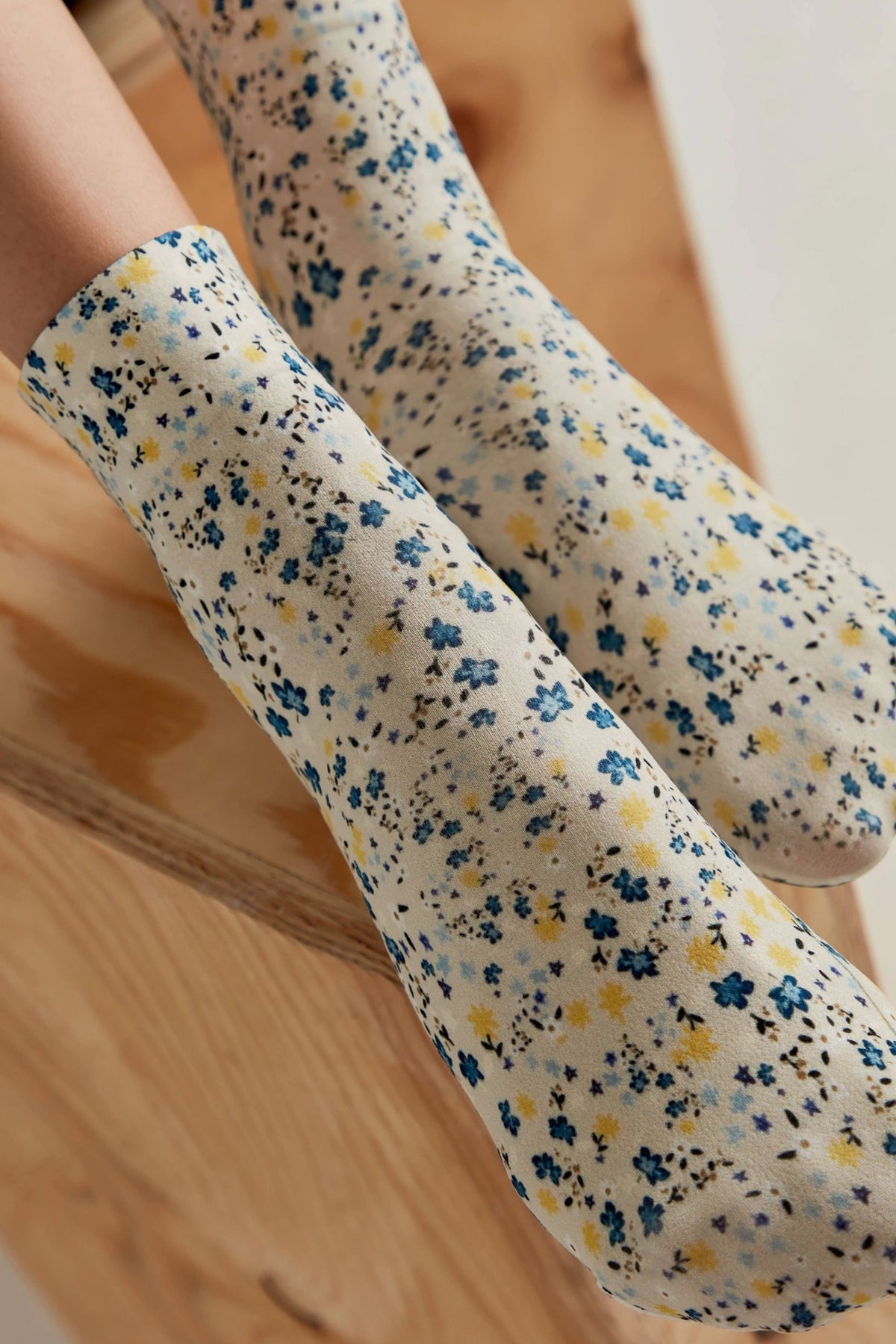 Socks Conte Fantasy 904 - Spring - A-1 Thread Vault