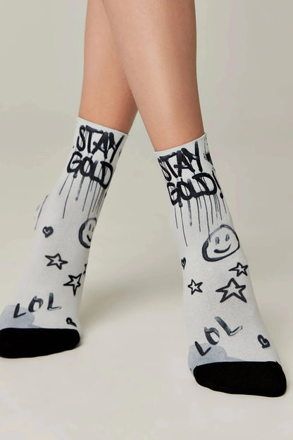 Socks Conte Fantasy 906 - "Stay" Pattern - A-1 Thread Vault