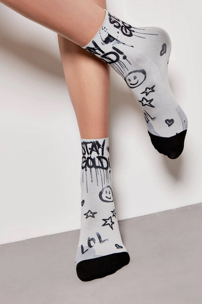 Socks Conte Fantasy 906 - "Stay" Pattern - A-1 Thread Vault