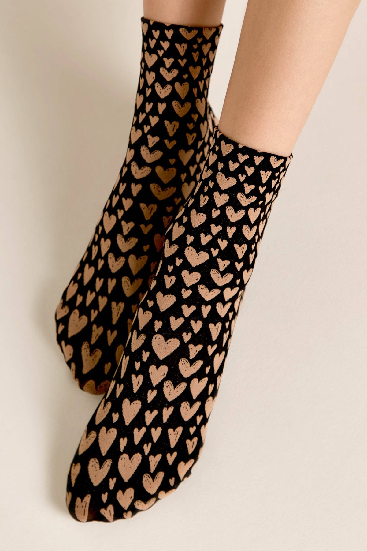 Socks Conte Fantasy - Heart Pattern - A-1 Thread Vault