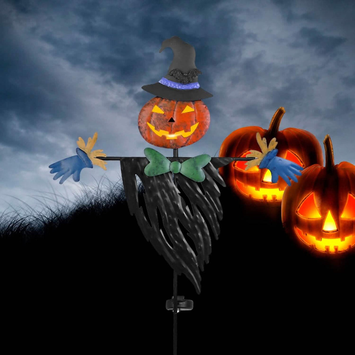 Solar Powered Scarecrow Shape Stake Light Halloween Decoration - A-1 Thread Vault