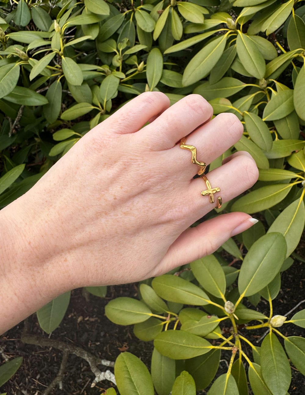 Textured Wrapped Cross Ring - A-1 Thread Vault