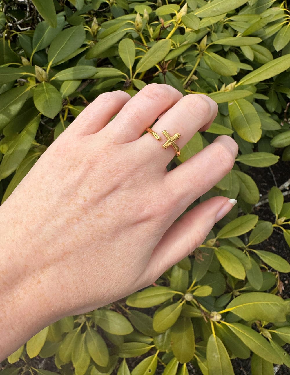 Textured Wrapped Cross Ring - A-1 Thread Vault