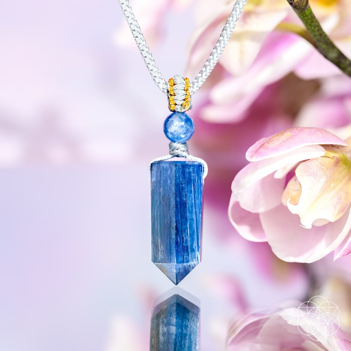 The Aura Shield - Rare Kyanite Pendant - A-1 Thread Vault