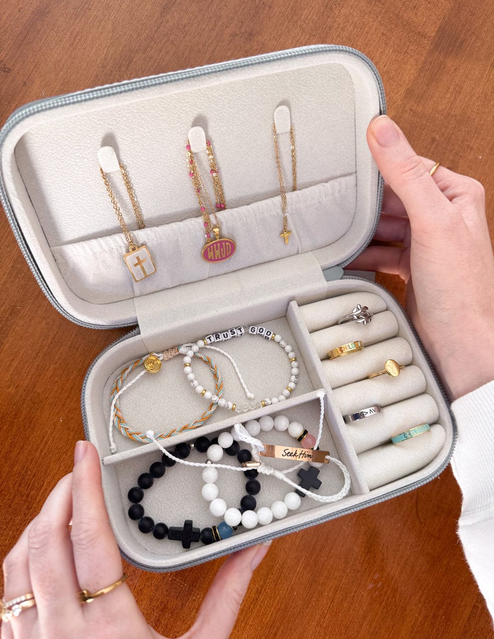 The Jewelry Travel Case - A-1 Thread Vault