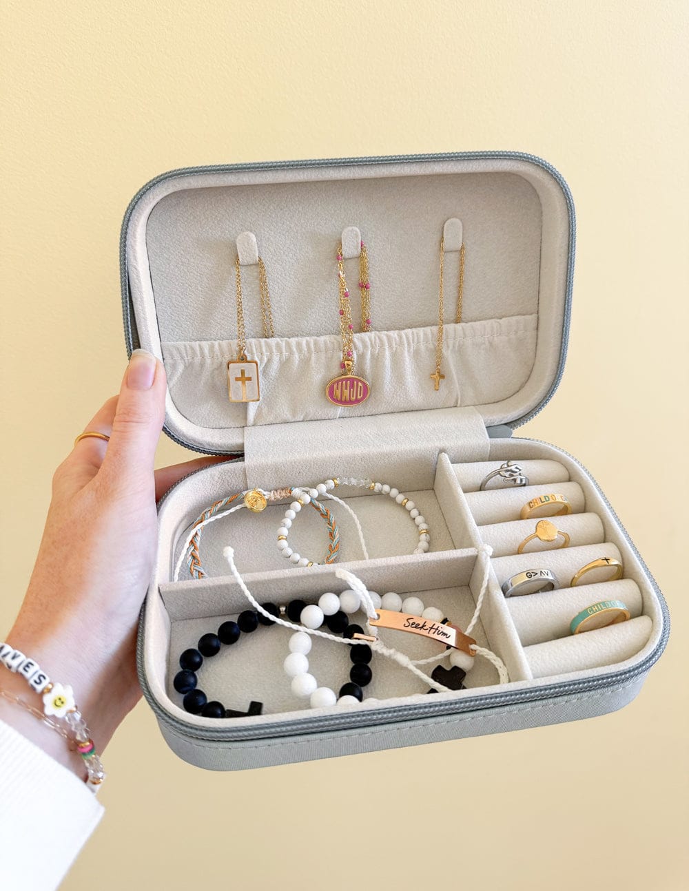 The Jewelry Travel Case - A-1 Thread Vault