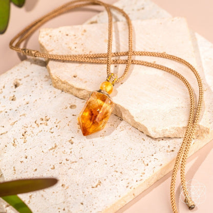 The Prosperity Pendant - A-1 Thread Vault
