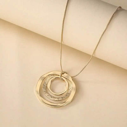 Three Rings Design Pendant Necklace - A-1 Thread Vault