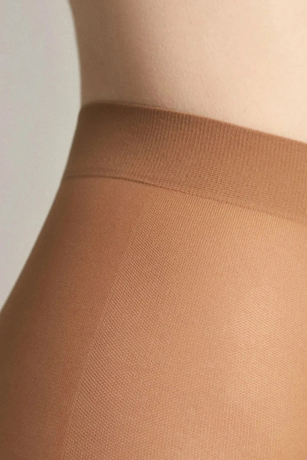 Tights Conte Balance 15 Den - Push-Up Effect - A-1 Thread Vault