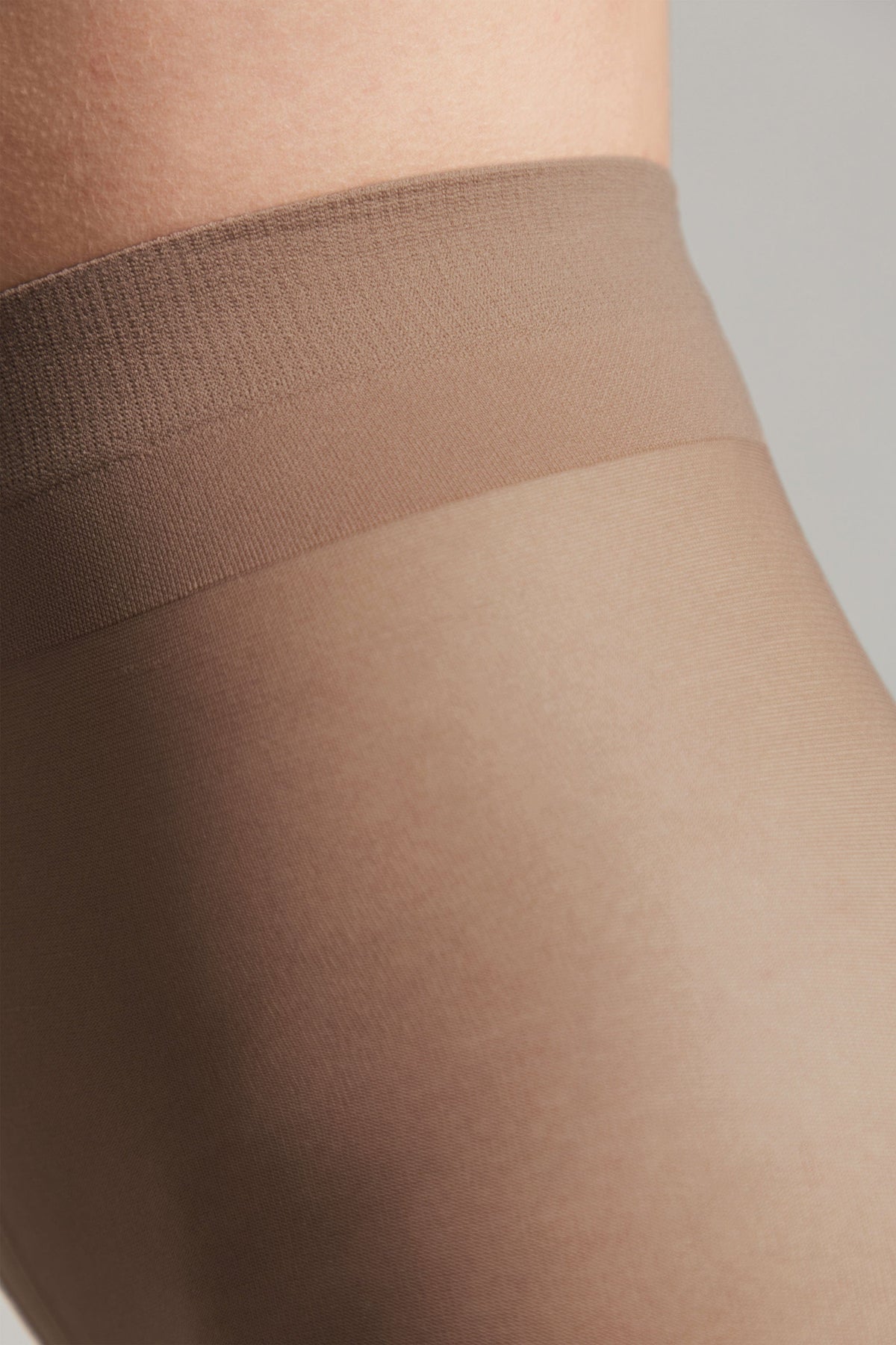 Tights Conte Tango 40 Den - Sheer to Waist Satin Shine - A-1 Thread Vault