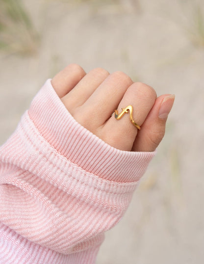 Wavy Cross Ring - A-1 Thread Vault