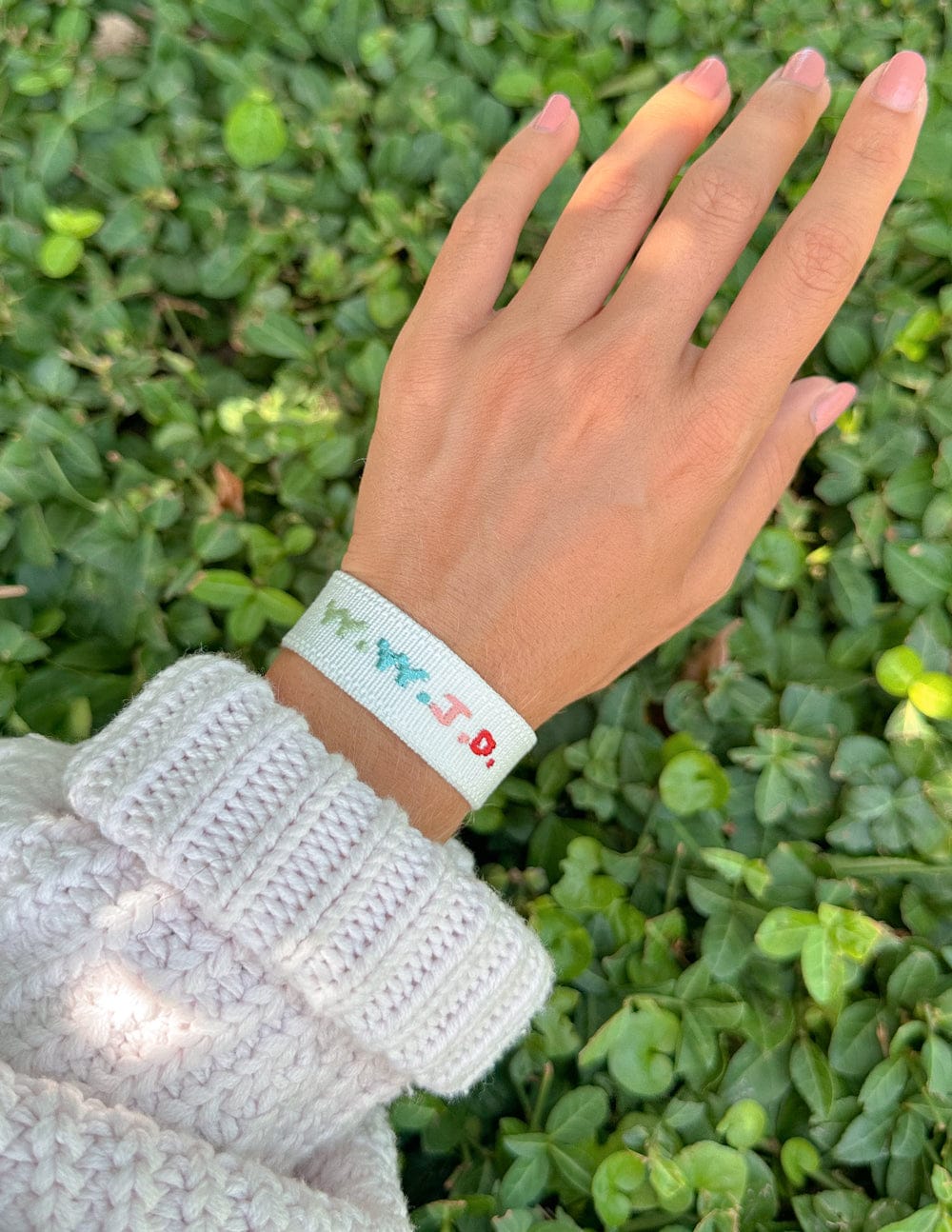White WWJD Embroidered Bracelet - A-1 Thread Vault