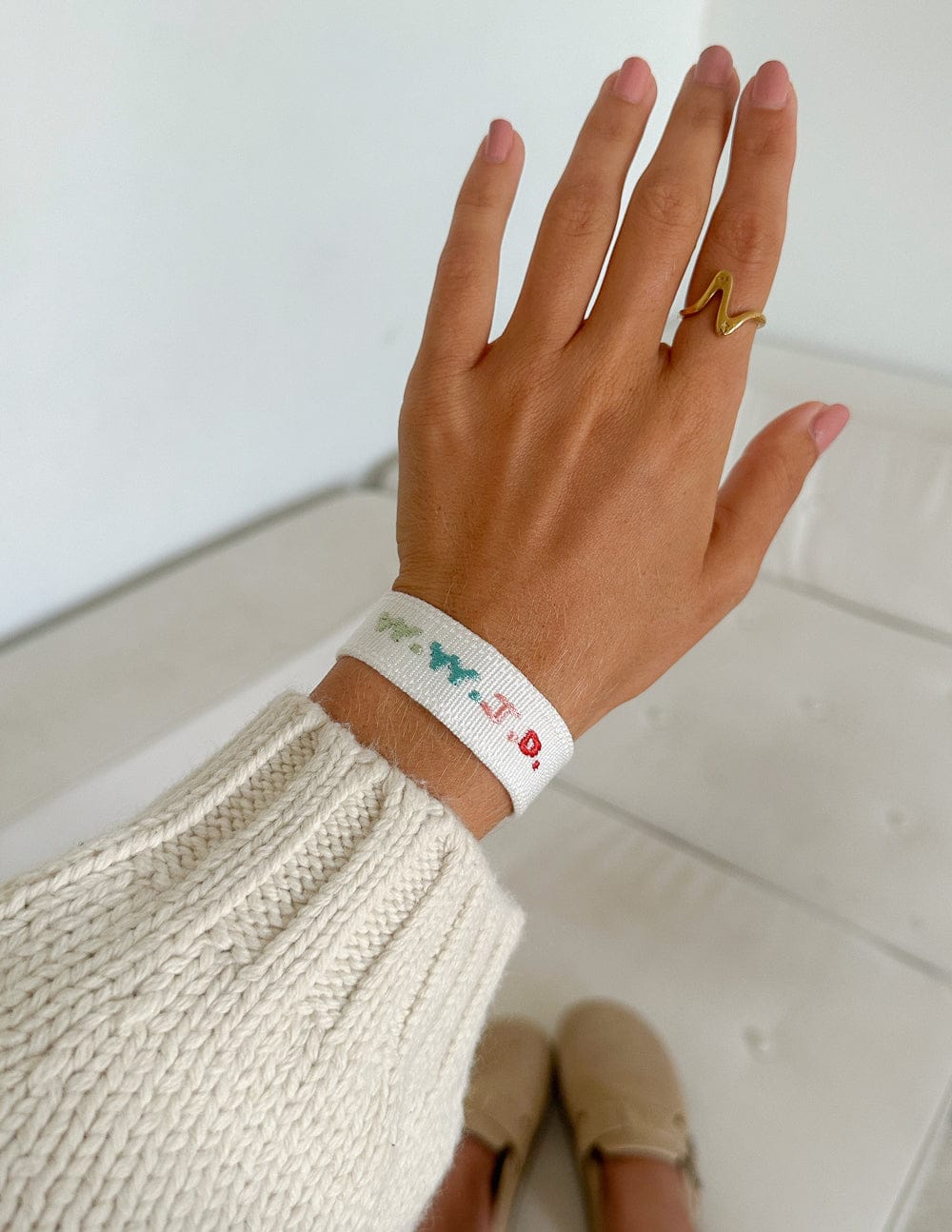 White WWJD Embroidered Bracelet - A-1 Thread Vault