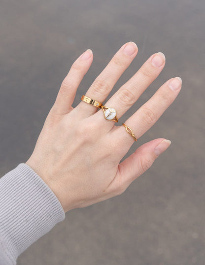 Wildflower Signet Ring - A-1 Thread Vault
