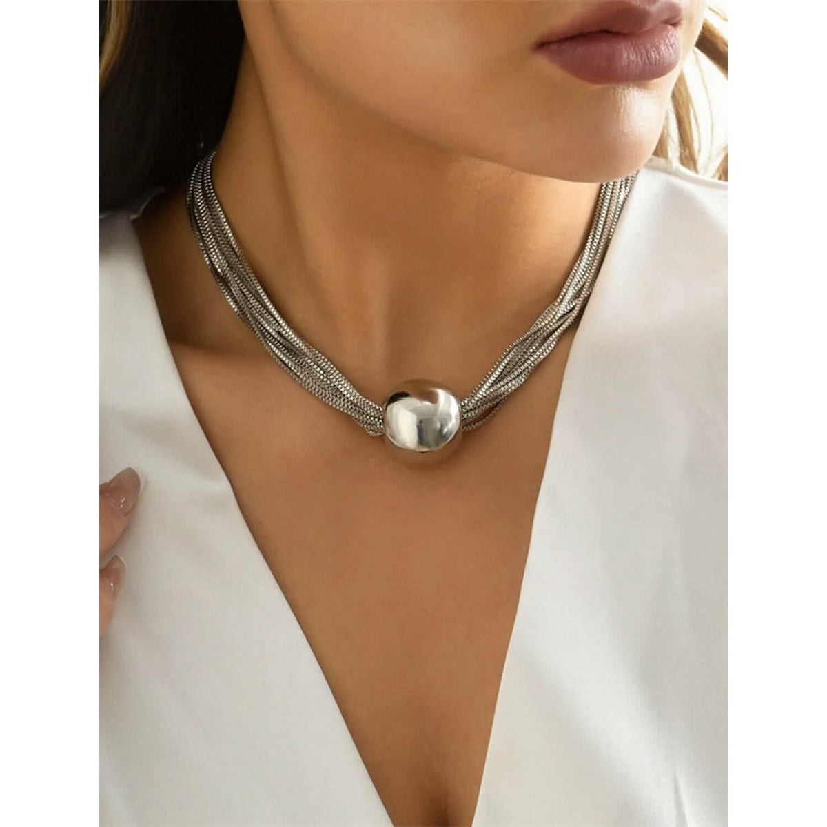 Women's Contemporary Street Geometry Necklace - A-1 Thread Vault