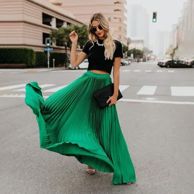 Women's Fashion Long Summer Swing Pleated Skirt - A-1 Thread Vault