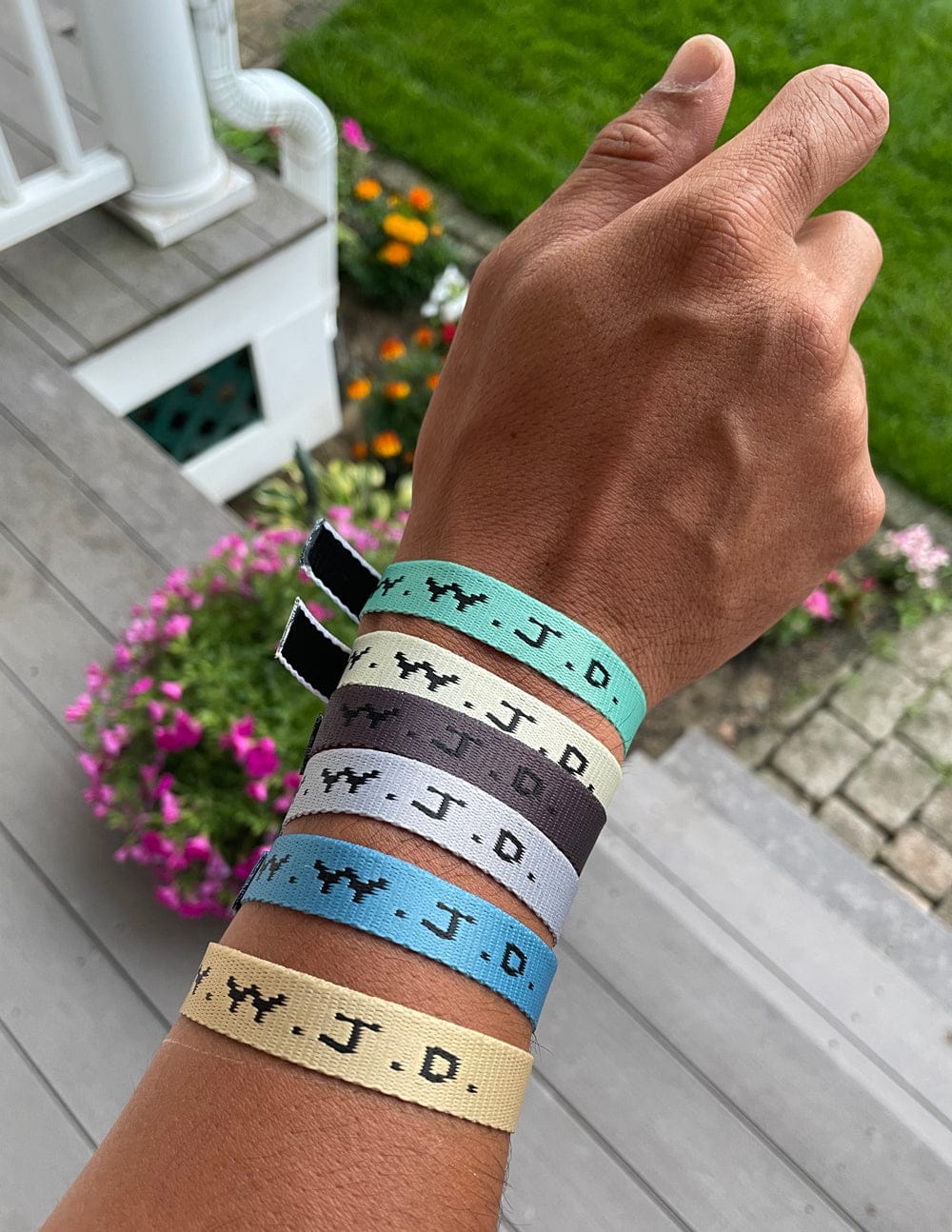 WWJD Surf Bracelet Pack - A-1 Thread Vault
