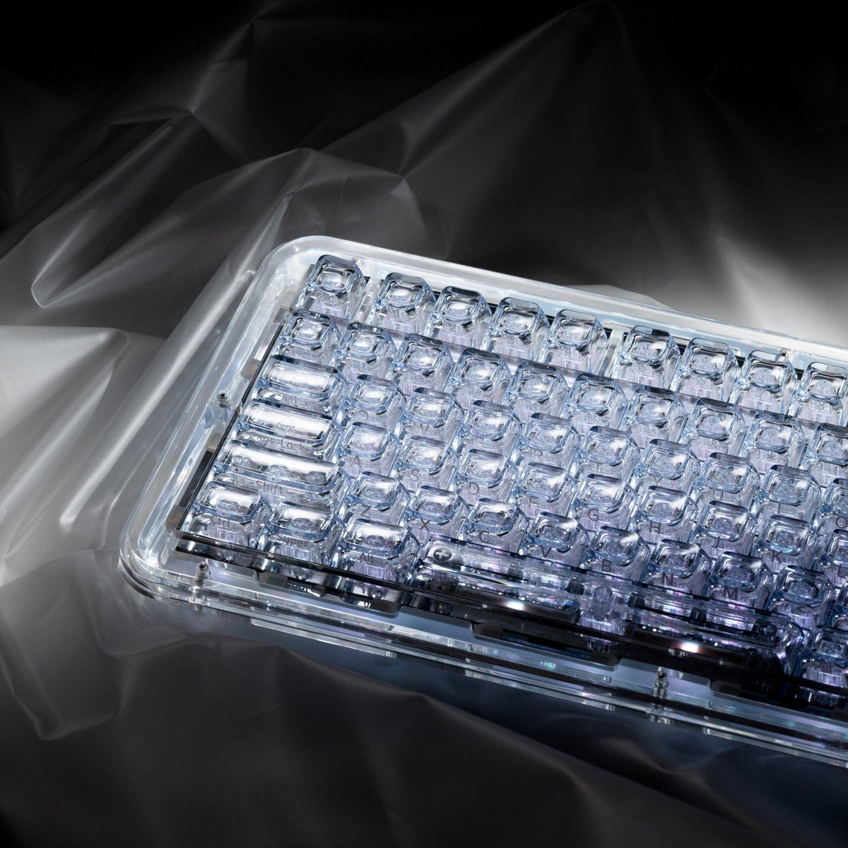 XVX Arctic Transparent SA Profile Double-Shot PC Keycap Set - A-1 Thread Vault