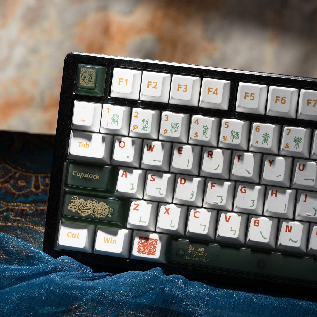 XVX Dunhuang Themed Cherry Profile PBT+PC 212-Key Keycap Full Set - A-1 Thread Vault