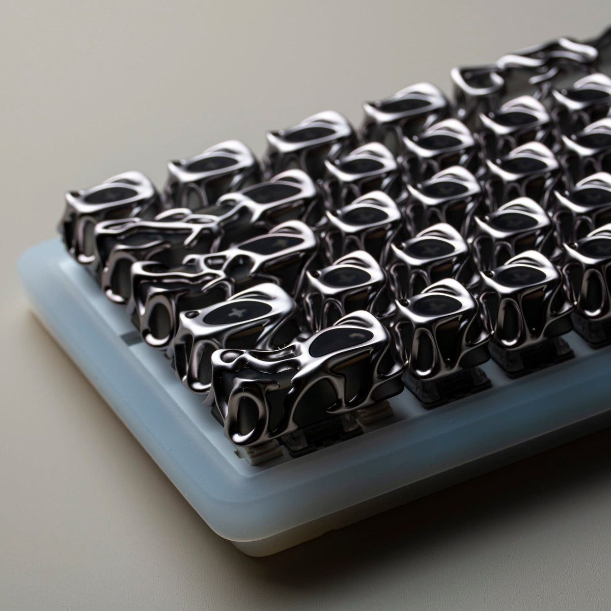 XVX Venom Themed Liquid Metallic Electroplating ABS+PC Keycap Set - A-1 Thread Vault