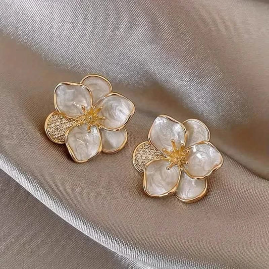 Zinc Alloy Pretty Sweet Flower Design Stud Earrings - A-1 Thread Vault
